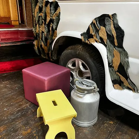 Urban Glamping * Riga